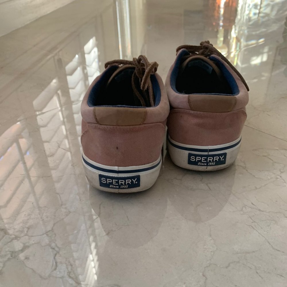 sperry topsider sneakers
